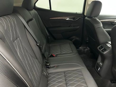 Used 2023 Buick Envision Avenir image 41