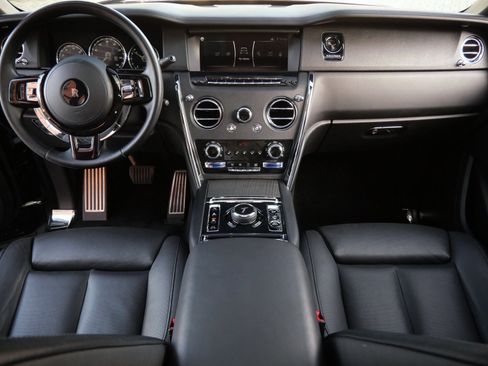 Used 2019 Rolls-Royce Cullinan image 4