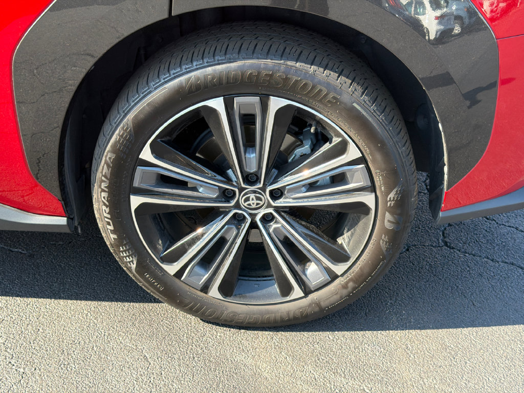 Used 2024 Toyota bZ4X FWD image 23