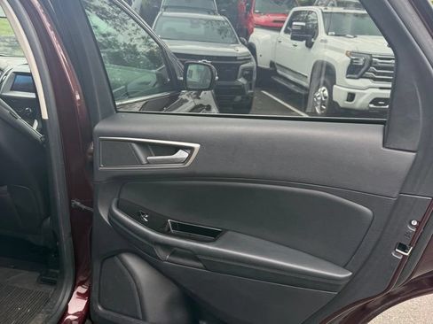 Used 2020 Ford Edge SEL w/ Convenience Package FWD image 18