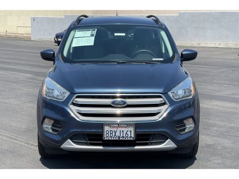 Used 2018 Ford Escape SE w/ SE Sync 3 Package FWD image 10