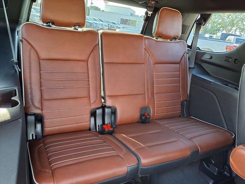 Used 2024 GMC Yukon Denali Ultimate image 19
