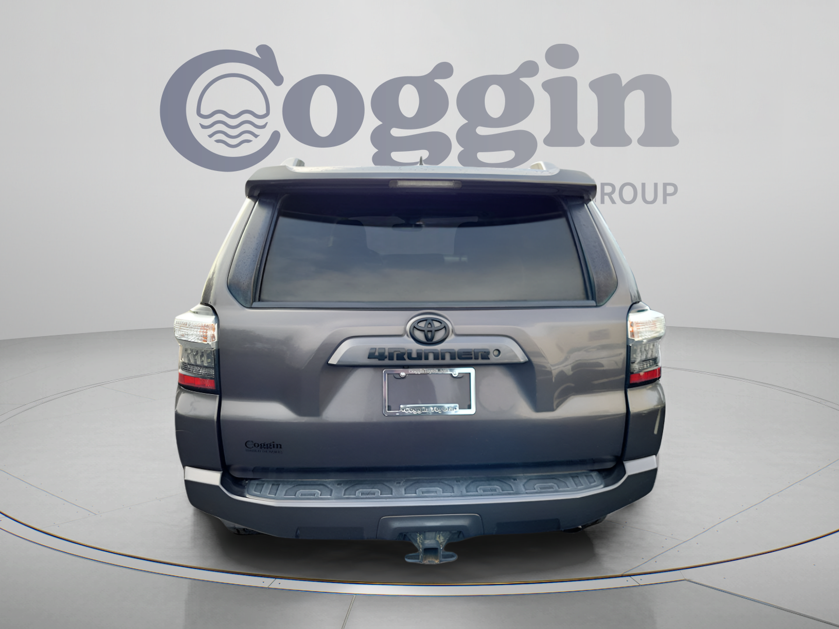 Used 2018 Toyota 4Runner SR5 Premium RWD image 3