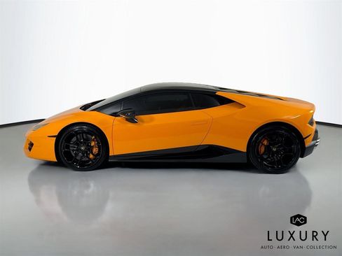 Used 2017 Lamborghini Huracan LP 580-2 RWD image 9