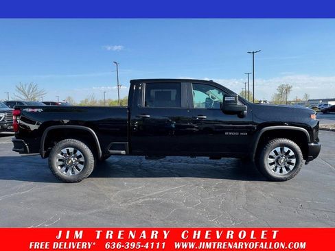 New 2026 Chevrolet Silverado 2500 Custom w/ Custom Value Package AWD/4WD image 1