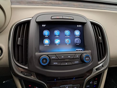 Used 2015 Buick LaCrosse Premium image 15