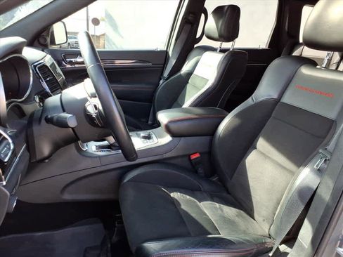 Used 2021 Jeep Grand Cherokee Trailhawk w/ Premium Lighting Group image 2