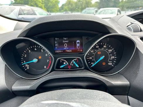 Used 2017 Ford Escape SE AWD/4WD image 34