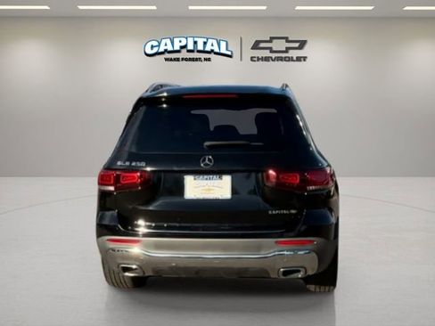 Used 2022 Mercedes-Benz GLB 250 image 4