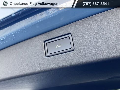 New 2026 Volkswagen Tiguan SE R-Line image 32