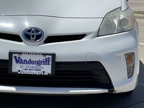 Used 2014 Toyota Prius Two FWD image 8