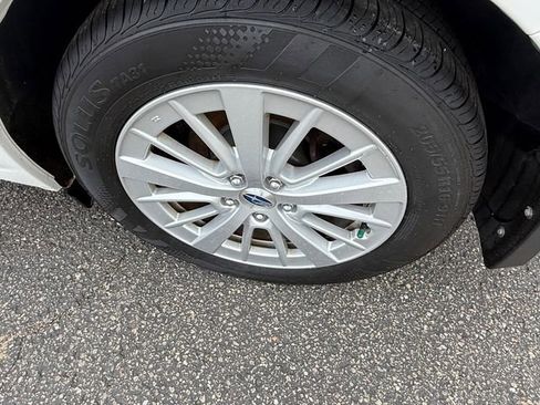 Used 2018 Subaru Impreza 2.0i Premium AWD/4WD image 31