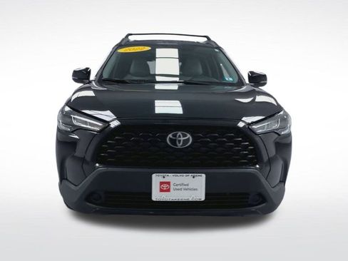 Certified 2022 Toyota Corolla Cross LE image 18