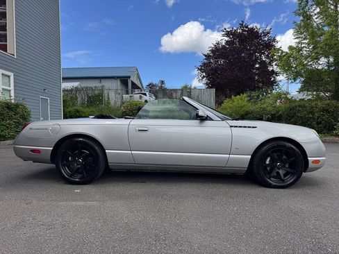 Used 2004 Ford Thunderbird RWD image 2