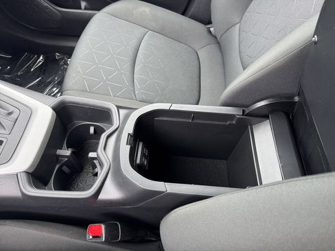 Certified 2024 Toyota RAV4 XLE AWD/4WD image 28