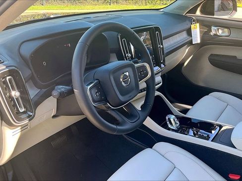 New 2026 Volvo XC40 B4 Plus w/ Protection Package Premier image 30