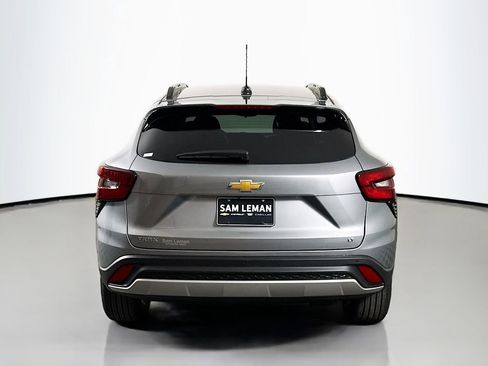New 2026 Chevrolet Trax LT w/ Driver Confidence Package image 6
