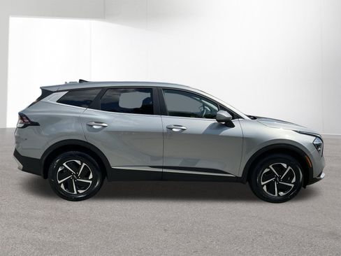 Certified 2023 Kia Sportage LX AWD/4WD image 2