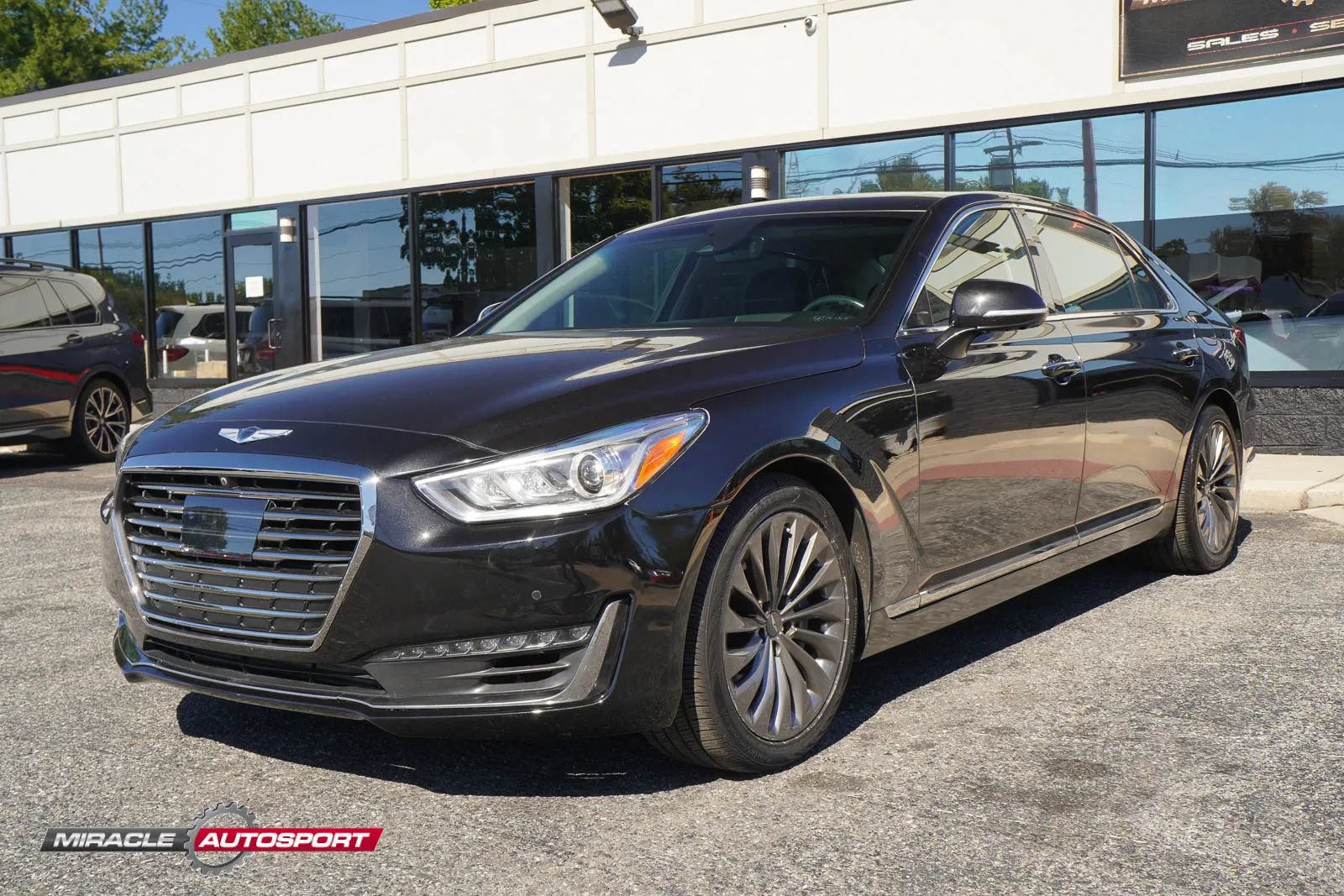 Used 2019 Genesis G90 3.3T Premium AWD/4WD image 3