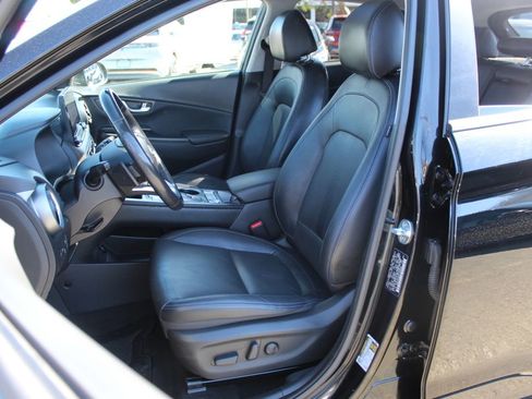 Used 2023 Hyundai Kona Limited image 12