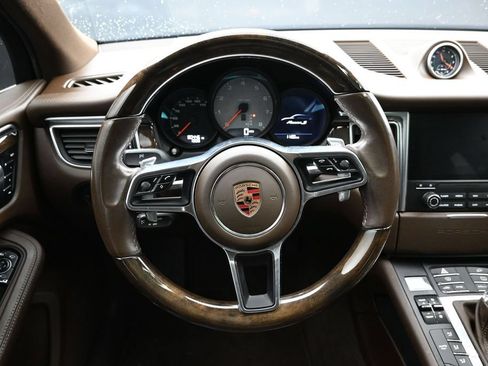 Used 2018 Porsche Macan S AWD/4WD image 17