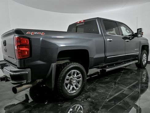 Used 2017 Chevrolet Silverado 2500 LTZ w/ Duramax Plus Package image 10
