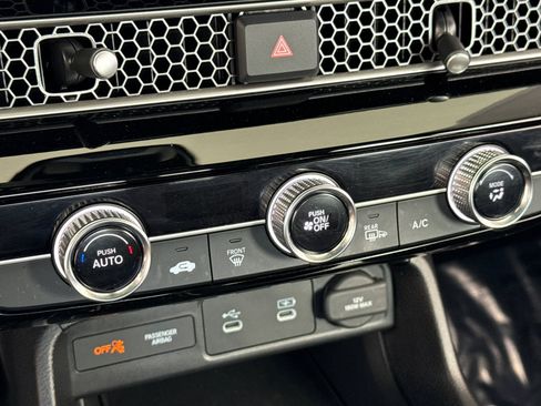 Certified 2025 Honda Civic Sport image 18