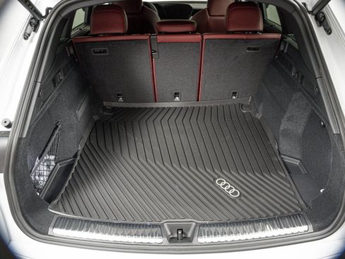 New 2026 Audi SQ5 Premium Plus AWD/4WD image 4