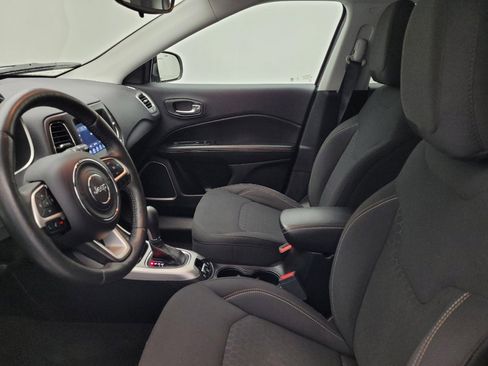 Used 2018 Jeep Compass Sport w/ Tech Group image 17