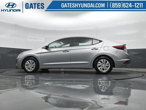 Used 2020 Hyundai Elantra SE FWD image 38