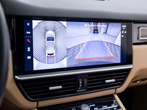 Certified 2023 Porsche Cayenne image 24