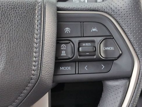Certified 2026 Toyota 4Runner TRD Off-Road Premium AWD/4WD image 26