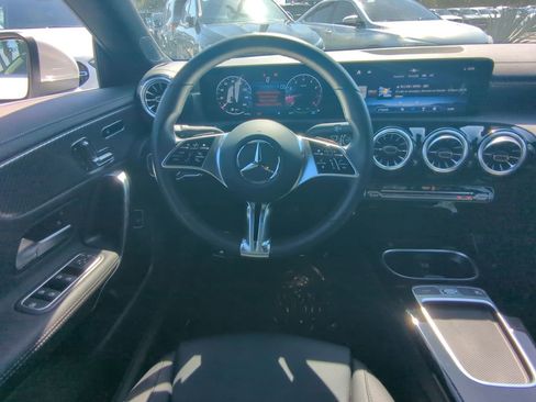 Used 2025 Mercedes-Benz CLA 250 4MATIC image 3