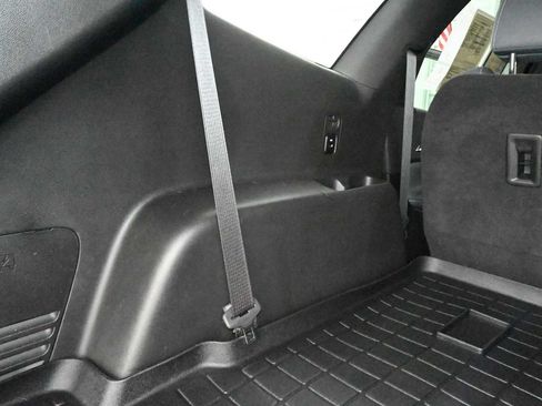 Used 2023 Buick Enclave Essence w/ Experience Buick Package FWD image 16