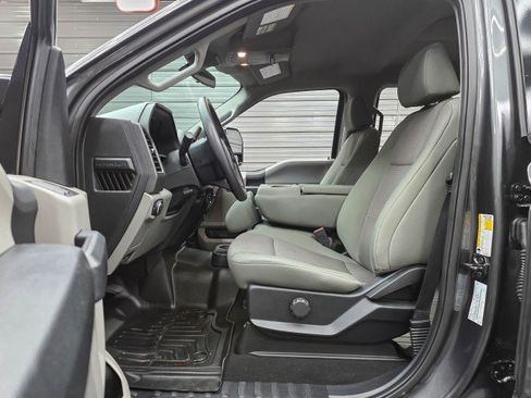 Used 2020 Ford F250 XL w/ STX Appearance Package AWD/4WD image 17