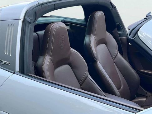 Used 2022 Porsche 911 Targa 4S image 38
