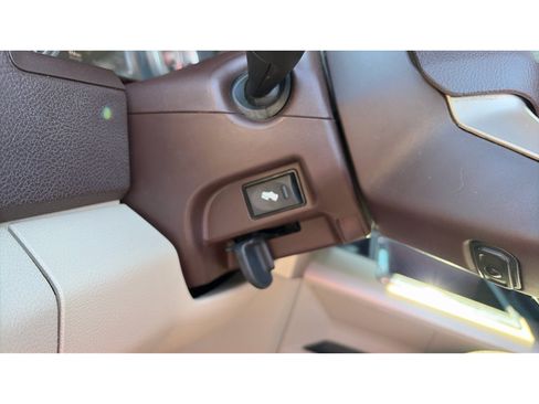Used 2015 RAM 3500 Laramie Longhorn AWD/4WD image 16