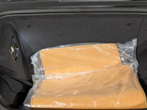 Used 2022 Chevrolet Corvette Stingray Premium Cpe w/ Z51 Performance Package image 29