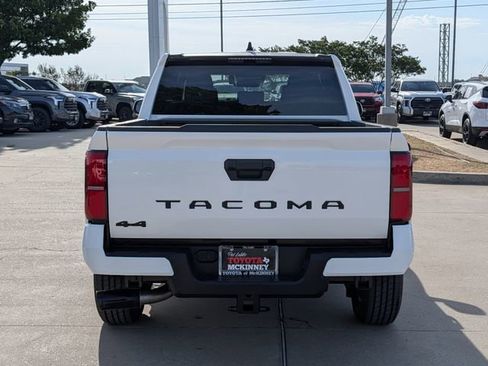 Certified 2026 Toyota Tacoma SR5 AWD/4WD image 7