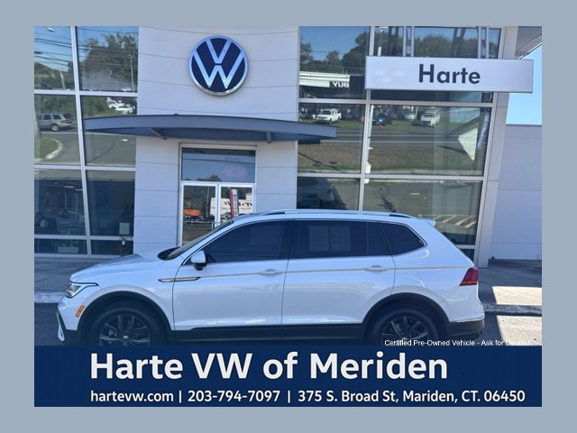 Certified 2023 Volkswagen Tiguan SE w/ Panoramic Sunroof Package AWD/4WD image 1