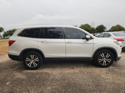 Used 2018 Honda Pilot EX image 3