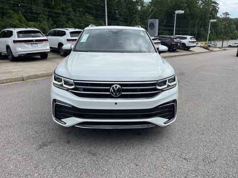 Used 2024 Volkswagen Tiguan SEL R-Line AWD/4WD image 37