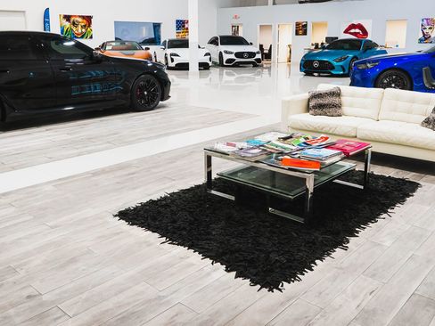 Used 2020 BMW M4 Convertible w/ Competition Package image 7