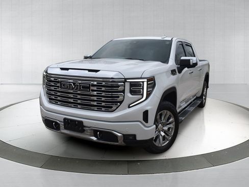Used 2022 GMC Sierra 1500 Denali AWD/4WD image 1