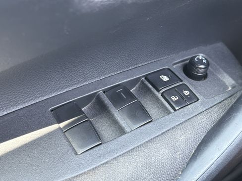 Used 2024 Toyota Corolla LE FWD image 20