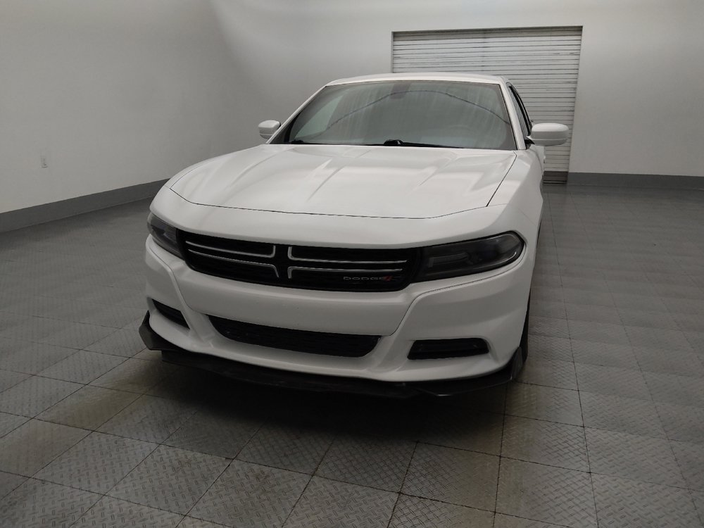 Used 2015 Dodge Charger SE RWD image 15