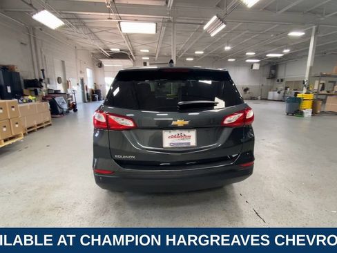 Used 2019 Chevrolet Equinox LS w/ LS Convenience Package FWD image 9