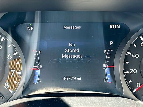 Used 2025 Jeep Compass Trailhawk AWD/4WD image 26