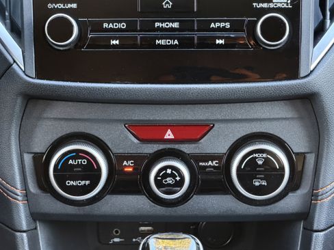 Used 2023 Subaru Crosstrek 2.0i Premium image 22