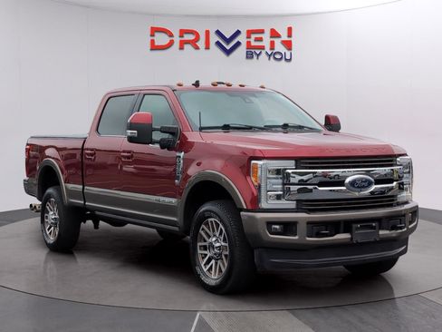 Used 2019 Ford F350 King Ranch w/ King Ranch Ultimate Package AWD/4WD image 7